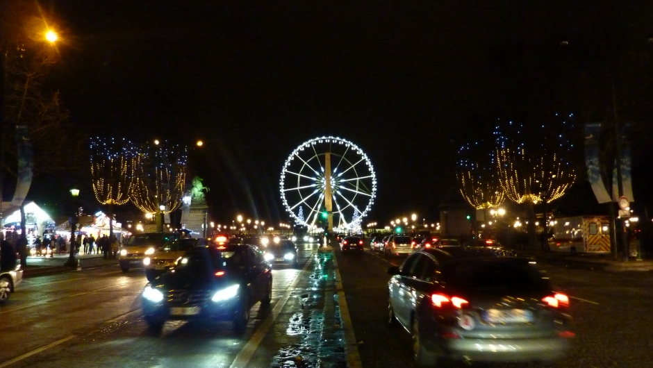 Village de Noël aux Champs-Elysées